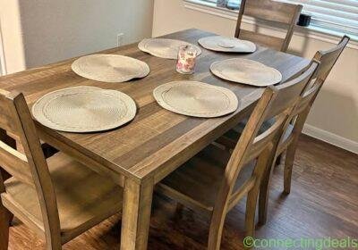 Free ad: Dining table in Houston. Dining table in Houston