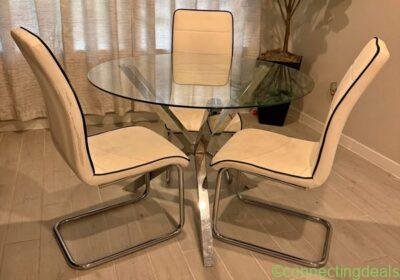Free ad: Dinning Table in Houston. Dinning Table in Houston
