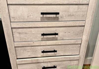 Dresser in New York