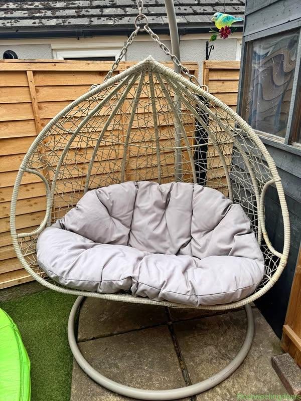 Egg chair