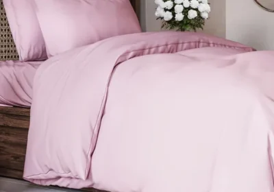 Free ad: free ads 2-teiliges Bettwäsche-Set 135 x 200 cm Hellrosa, Duvet-Cover mit 1 Kissenbezug 80 x 80 cm, Gebürstete Mikrofaser, Reißverschluss und Ecke in Romania. free ads 2-teiliges Bettwäsche-Set 135 x 200 cm Hellrosa, Duvet-Cover mit 1 Kissenbezug 80 x 80 cm, Gebürstete Mikrofaser, Reißverschluss und Ecke in Romania