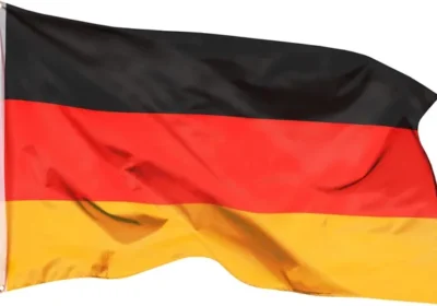 free ads Aricona Deutschlandfahne 90 x 150 cm mit Messingösen, langlebige Fahne für Masten, 100% Polyester - Best Deal in Denmark