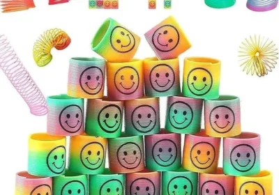 free ads تفضيلات حزبية Smiley Beyondluv للأطفال - هدايا عيد ميلاد ربيعية للفتيات والفتيان، هدايا العودة للحفلات، 24 قطعة in Kuwait