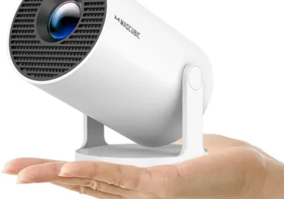 free ads مشغل الأفلام المحمول HY300PRO المُحسّن لعام 2026 مع واي فاي وببلوتوث، يدعم دقة 4K، ميزة الكينستون التلقائية، قابل للدوران بـ180 درجة in Bahrain