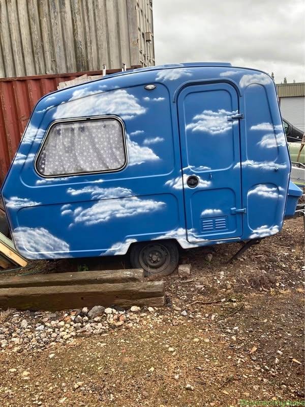 Freedom microlite caravan