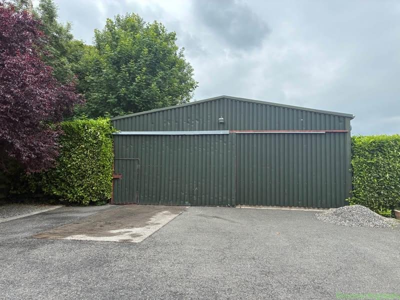 Garage to Let