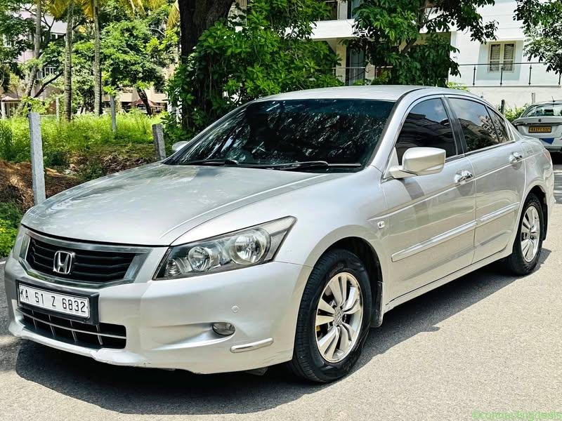 HONDA ACCORD 2010