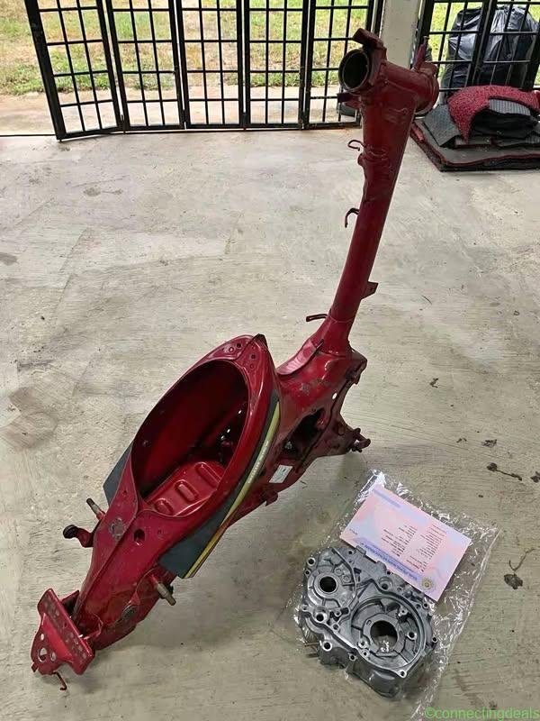 Honda Ex5 body, crankcase, geran 2011