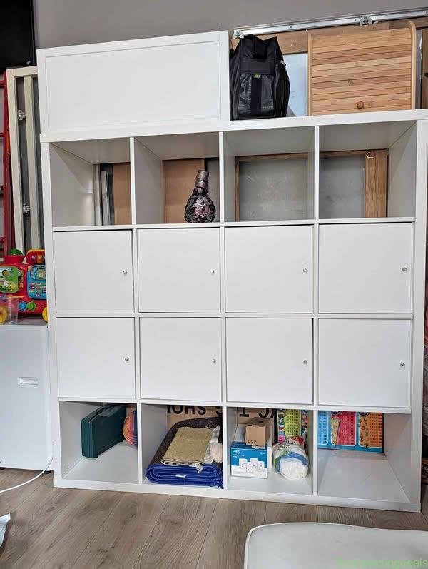 IKEA kallax white unit 4/4 with 8 door
