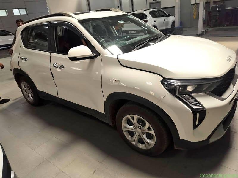 Kia sonet HTE O petrol 2025 model