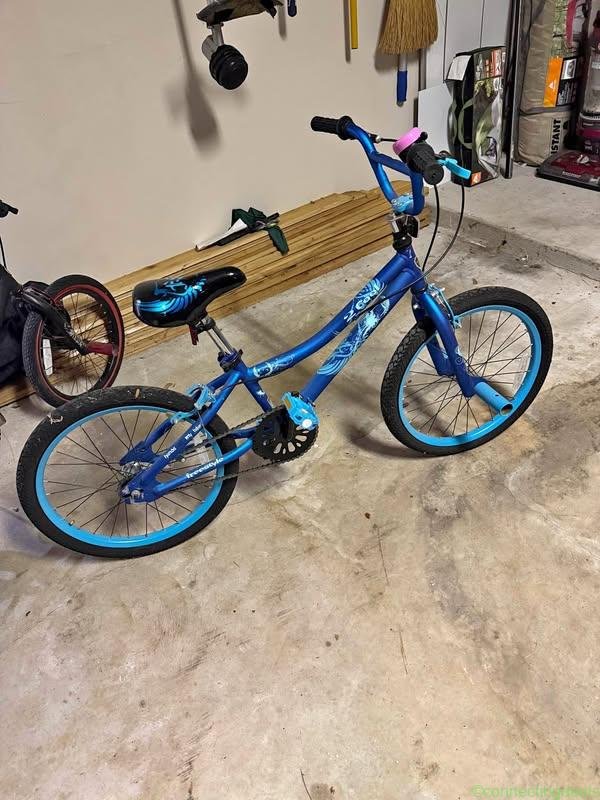Kids bikes for sale ($50 & $40)