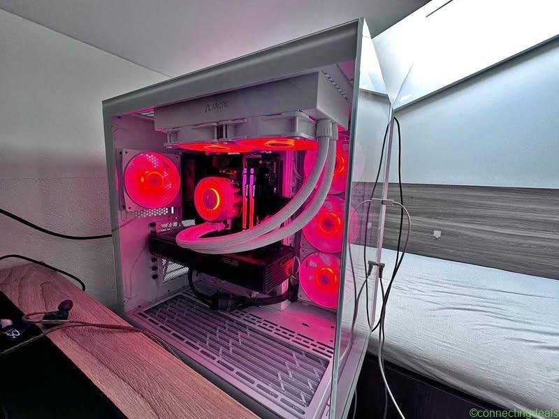 Komputer gamingowy RTX 5070 / Ryzen 7 7800X3D /