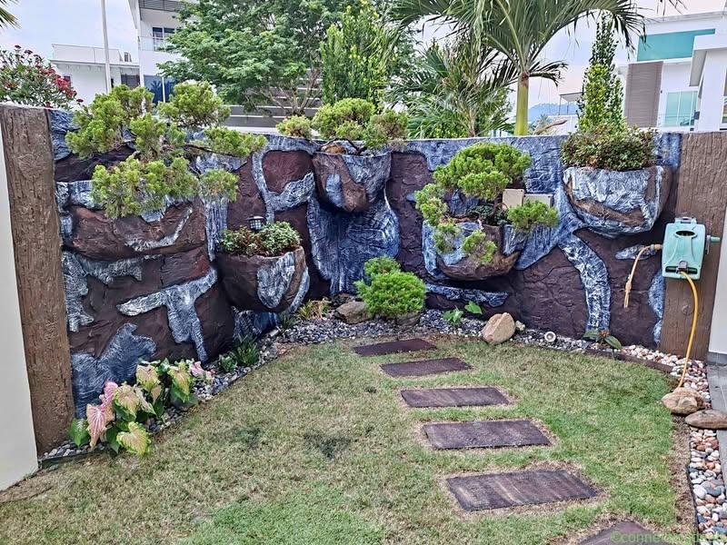 Landscape garden wall