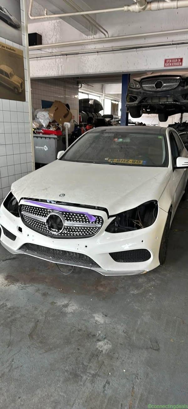 Mercedes E300 blue Tec Hybride