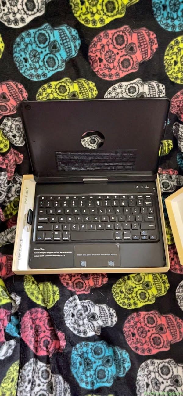 miicase Tablet Keyboard with Trackpad