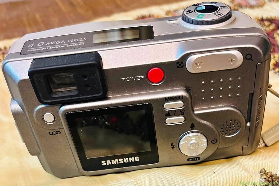 Samsung 4.0 Megapixel Digital Camera