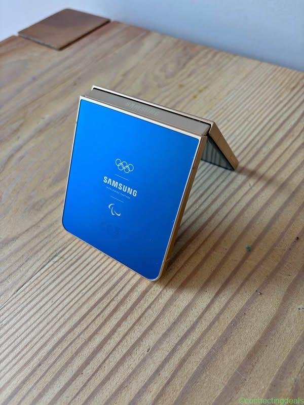 Samusung Flip 7 Olympic Edition