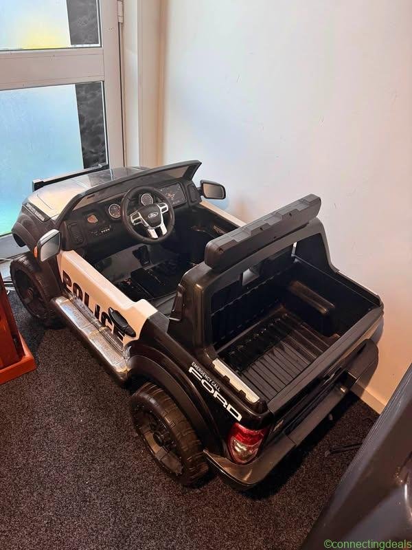 Toy vehicles