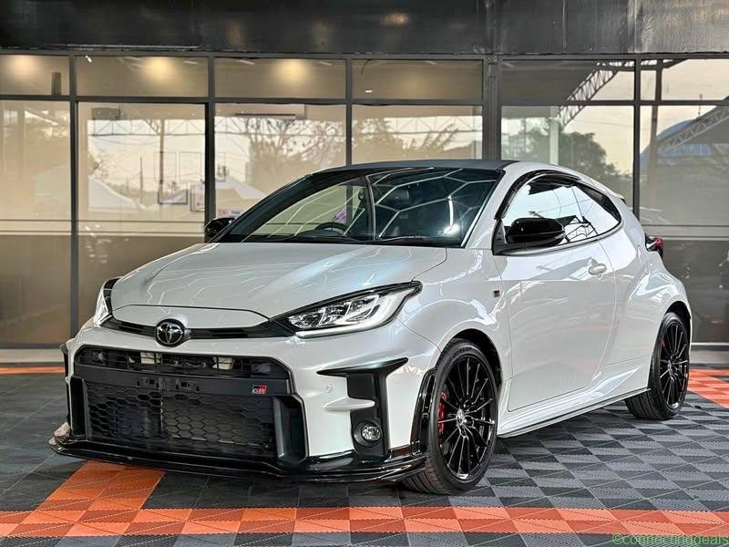 TOYOTA GR YAIRS 1.5 RS (Auto)
