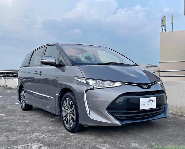 Toyota Previa with Sunroof (7 Seaters)