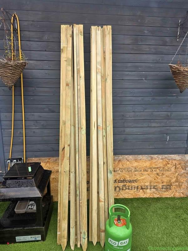 TRADITIONAL WOODEN GARDEN STRETCHERS