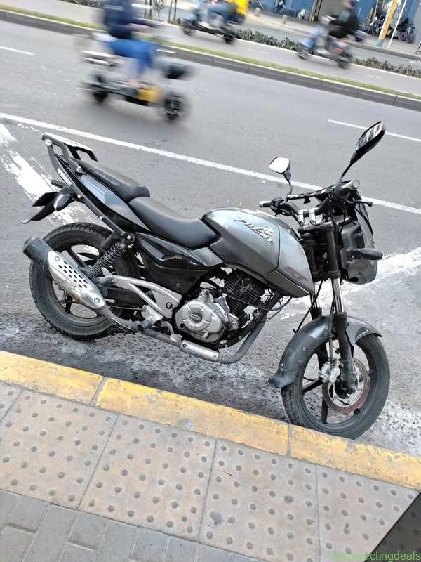 vendo o permuto pulsar 180