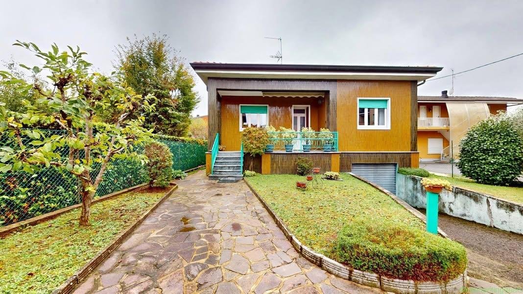 VILLA UNIFAMILIARE TOTALMENTE INDIPENDENTE