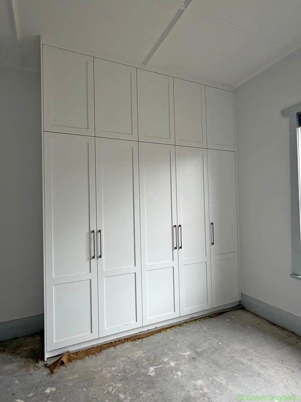 Wardrobe Built In