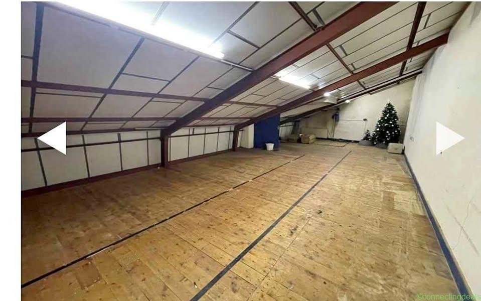 Warehouse to let