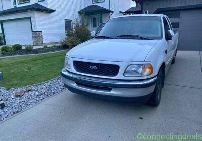 1998 Ford E150 Passenger in Edmonton