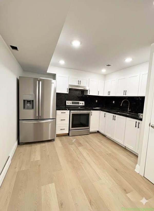 2 Beds 1 Bath – House