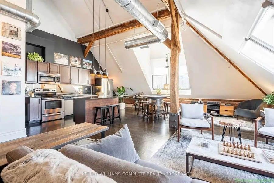 2 Beds 2 Baths – Apartment