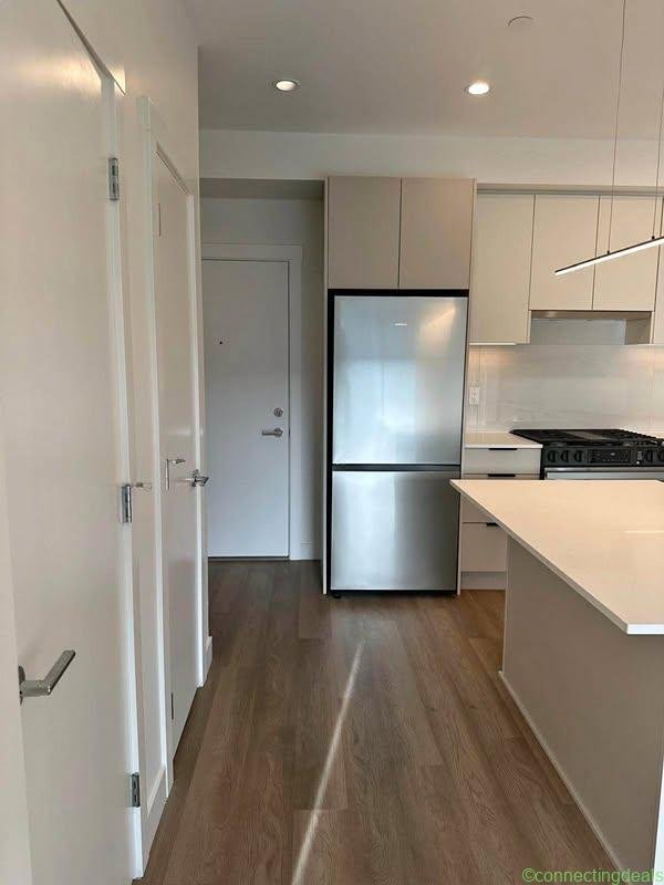 2 Beds 2 Baths – Apartment