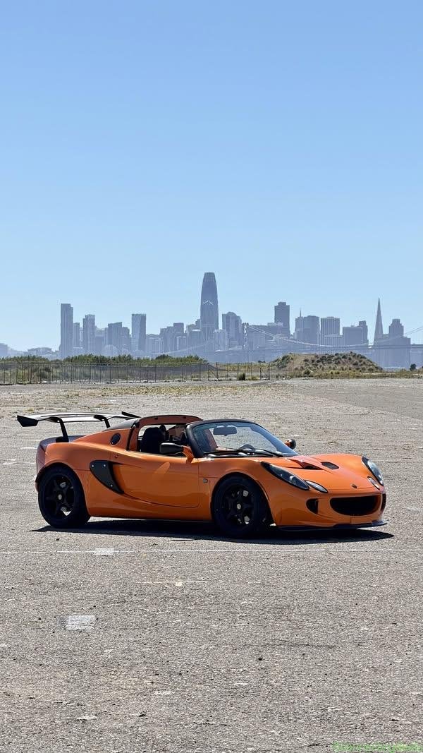 2005 Lotus Elise