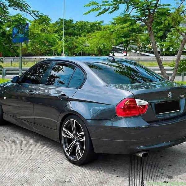 2006 BMW E90 320i