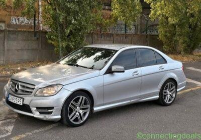 Free ad: 2012 Mercedes W204 in Paris. 2012 Mercedes W204 in Paris