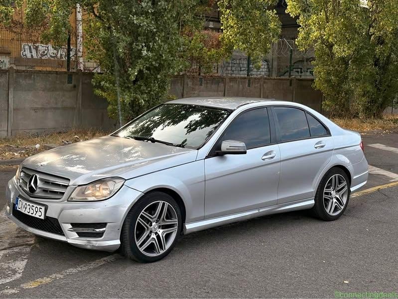 2012 Mercedes W204