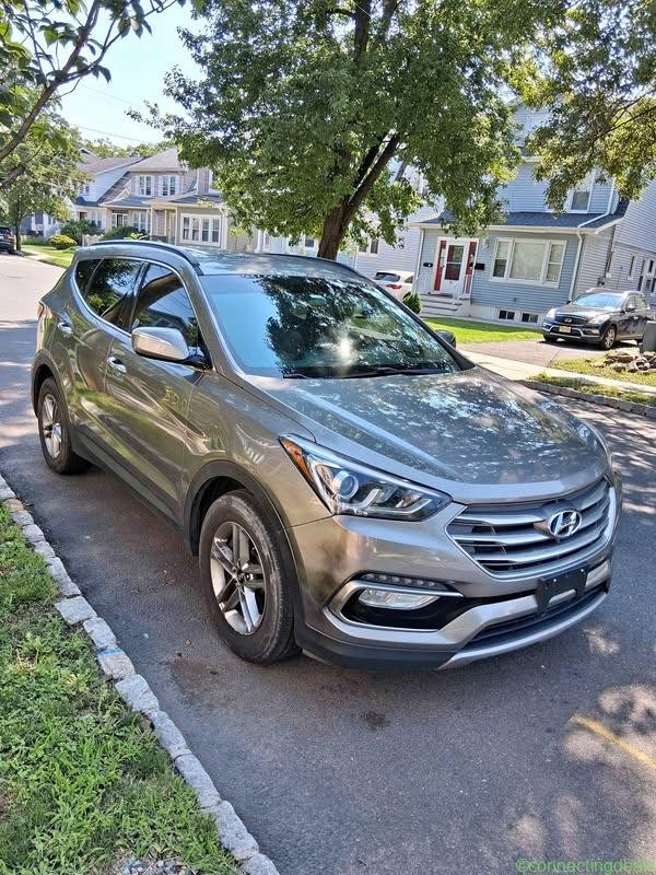 2017 Hyundai Santa Fe 2.4 SE Sport Utility 4D