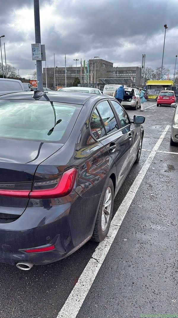 2020 BMW 320
