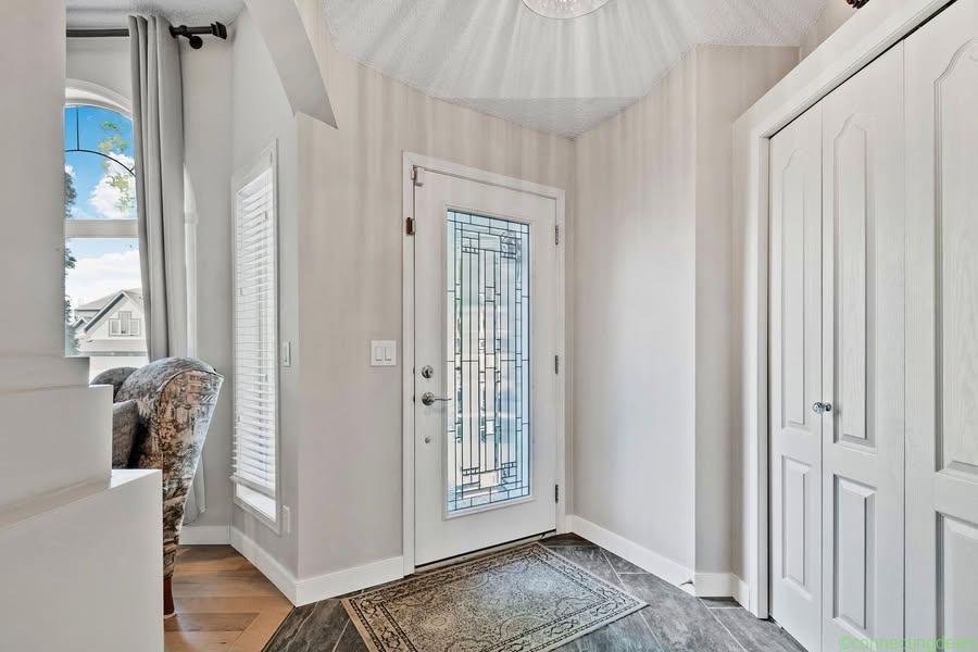 3 Beds 2.5 Baths House