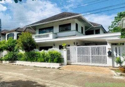 3 ห้องนอน 4 ห้องน้ำ - บ้าน in Chiang Mai