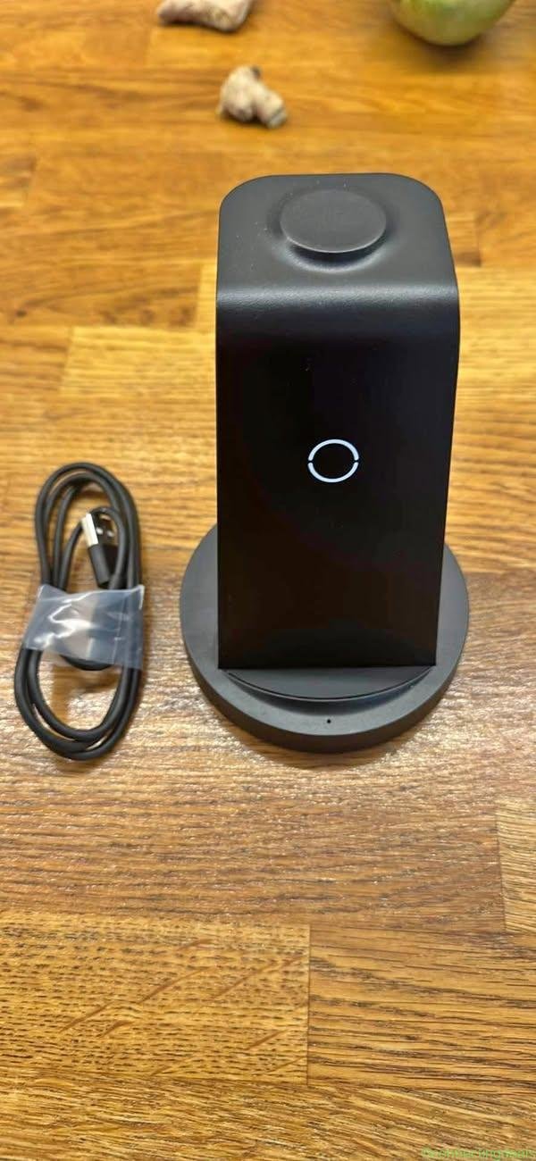 3 in 1 Charging Station for iPhone and Apple Watch
