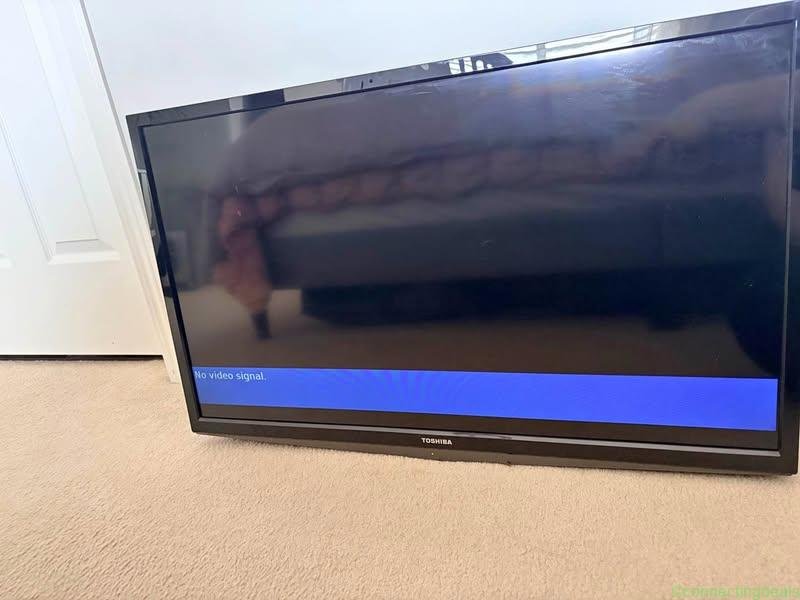 30” TV