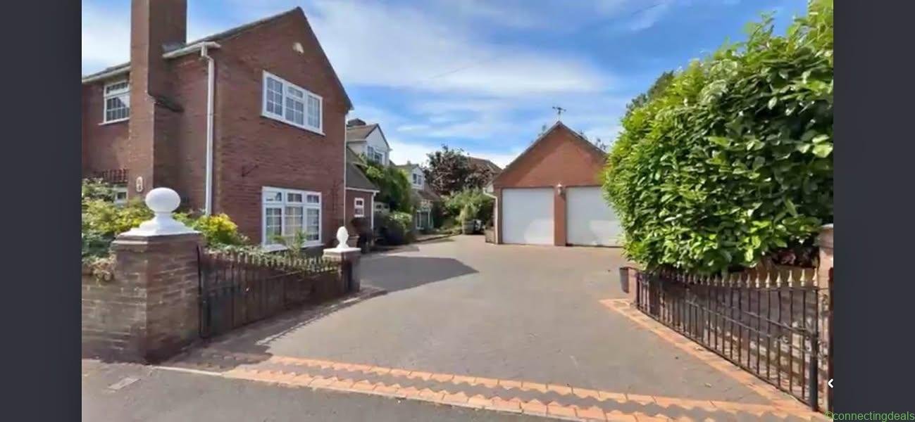 5 beds 3 bathrooms – House