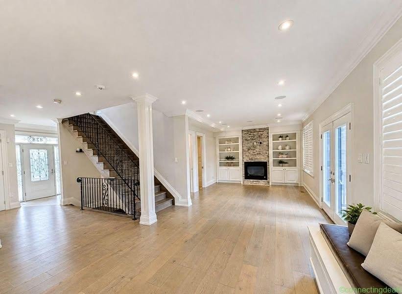 5 Beds 4 Baths House