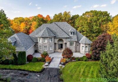 6 Beds 5 Baths - House in Toronto