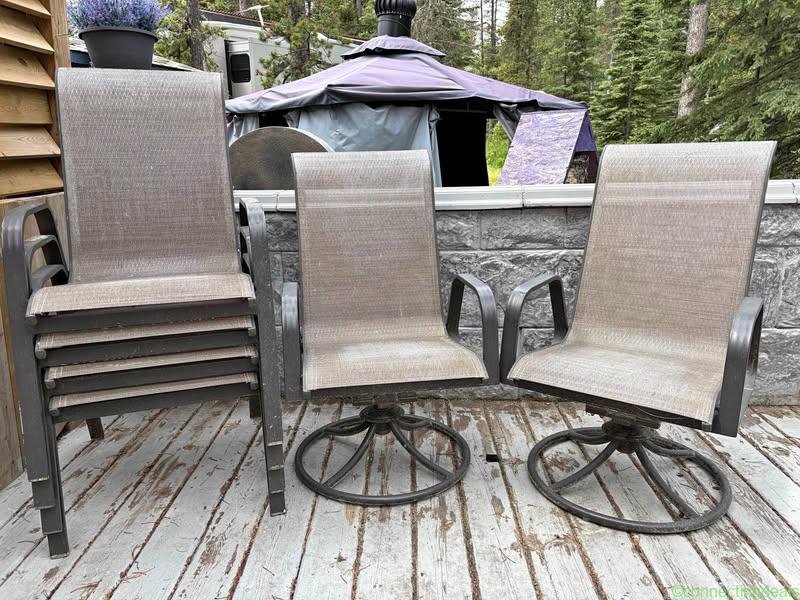6 chairs