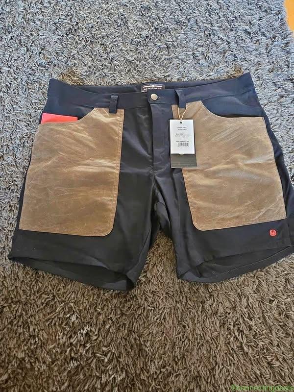 Amundsen shortser str M
