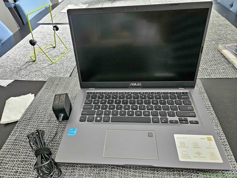 ASUS X415 Laptop Intel Core i3, 14″