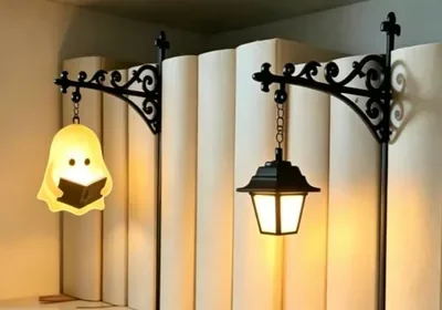 Free ad: Aukojoy Bibliothekslampen, Dekoratives Bücherregalbeleuchtung, Leseecke, LED Nachtlicht, Vintage Fantasy Buchlampe, Bücherregal in Greece. Aukojoy Bibliothekslampen, Dekoratives Bücherregalbeleuchtung, Leseecke, LED Nachtlicht, Vintage Fantasy Buchlampe, Bücherregal in Greece